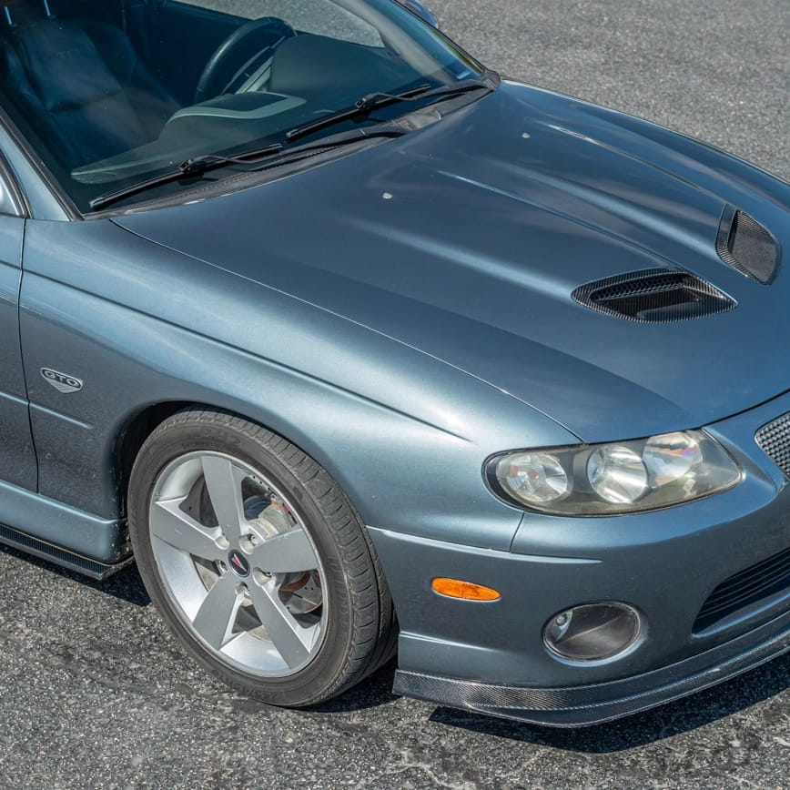 2004-2006 Pontiac GTO | SDP Performance CARBON FIBER Hood Vents (PAIR)
